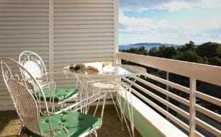 Openspace Sea View Apartment Hotel in Vouliagmeni