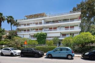 Openspace Sea View Apartment Hotel in Vouliagmeni
