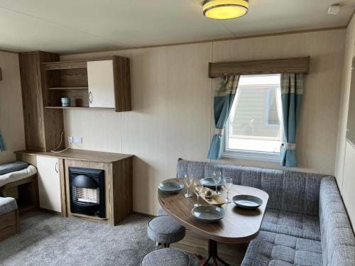Withersea Sand Holiday Home Lodge in Withernsea