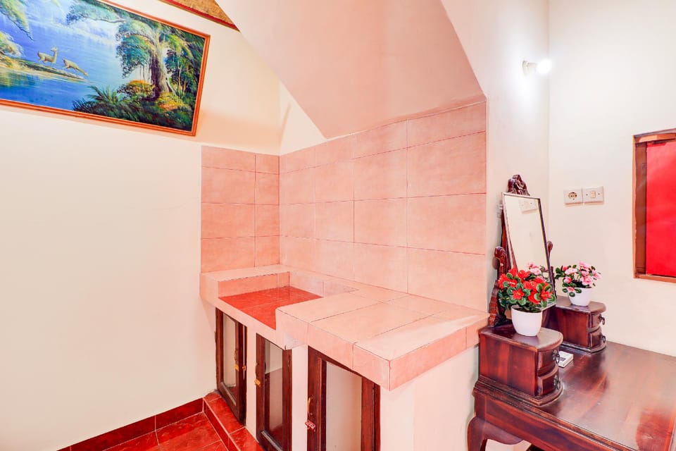Hotel O Ubud Asri Homestay Near Monkey Forest Hotel in Ubud