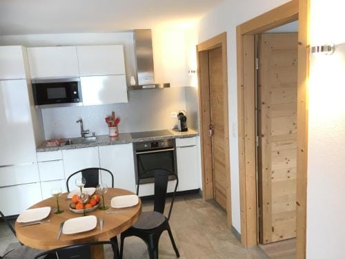 Apartment Chalet Mont Noble, 4 Vallees Hotel in Canton of Valais