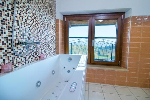 Agriturismo Cascina Reggio Resort in Piedmont