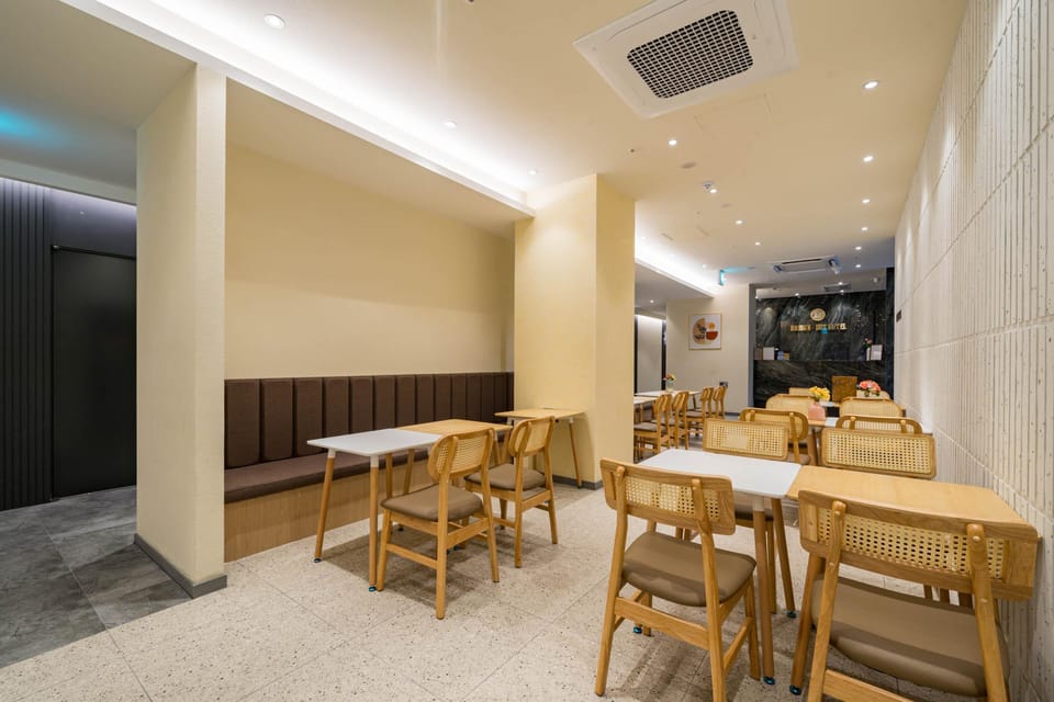 Gimhae Brown Dot Hotel Yulha Branch Hotel in Busan