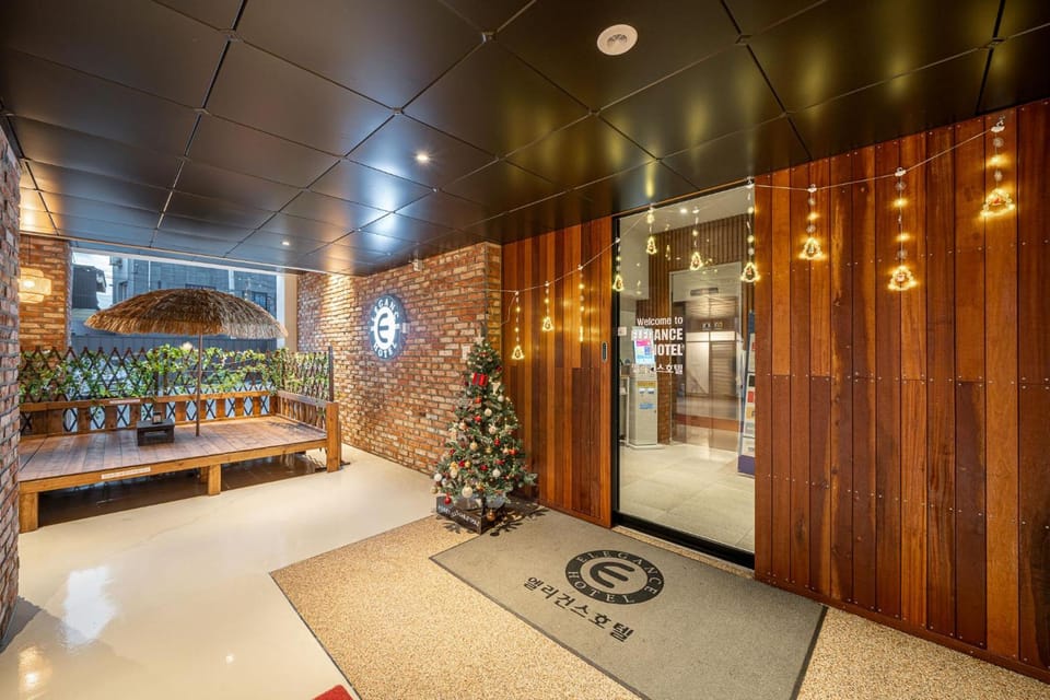 Elegance hotel hwangridan Hotel in South Korea