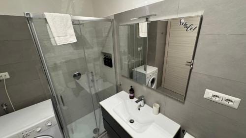 Trastevere Welcome Home Deluxe Hotel in Rome
