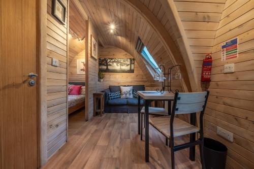 Borrett Escapes - Luxury Pods Lodge in England