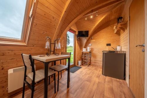 Borrett Escapes - Luxury Pods Lodge in England