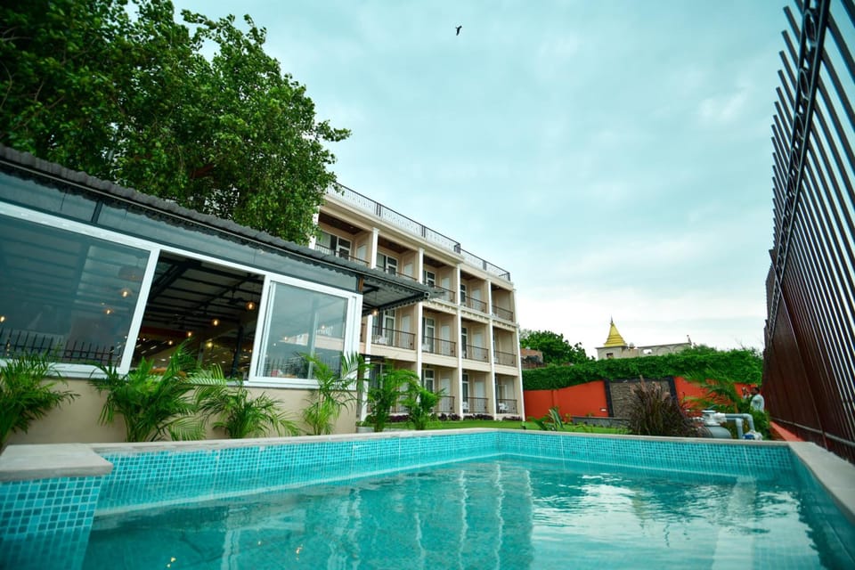 Hotel Aviral Ganga Hotel in Varanasi