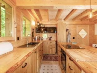 Chalet in Rossiniere near Glacier  Lake Hotel in Rossinière