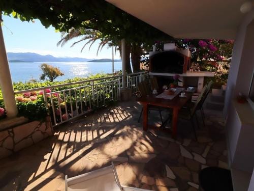 Apartments Stipo - Comfort One Bedroom Apartment with Terrace and Sea View A1 Hotel in Dubrovnik-Neretva County