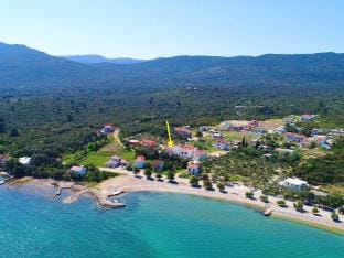 Apartments Lemes - Two Bedroom Apartment with Balcony and Sea View Ap1 Hotel in Dubrovnik-Neretva County