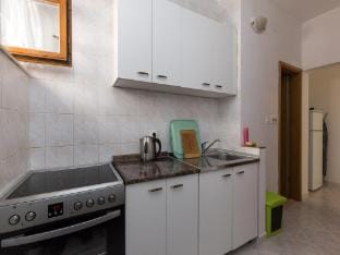 Apartments Kisic - Two-Bedroom Apartment with Terraceprizemlje Hotel in Mlini