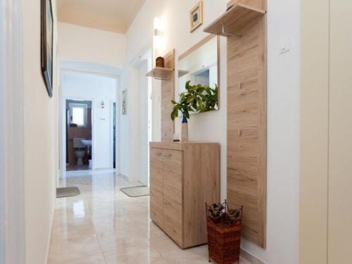 Villa Iveta - Two-Bedroom Apartment with Terrace and Sea View Niksa Hotel in Dubrovnik