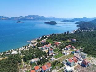Apartments Gusti - Two-Bedroom Apartment with Balcony and Sea View Hotel in Dubrovnik-Neretva County
