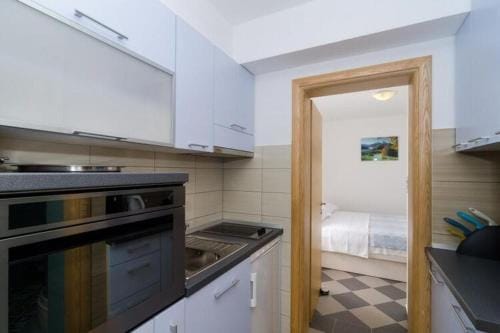 Apartments Gusti - One Bedroom Apartment with Terrace and Sea View Hotel in Dubrovnik-Neretva County