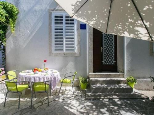 Apartment Blue  Green -  Two-Bedroom Apartment with Terrace and Garden View Hotel in Dubrovnik
