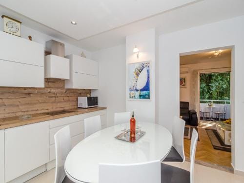 Apartment Iva 31 - Two-Bedroom Apartment with Balcony and City View Hotel in Dubrovnik