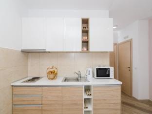 Apartments Marmo - Comfort One Bedroom Apartment with Balcony and Sea View Apartman 2 Hotel in Mlini
