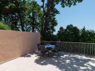 Apartments Marmo - Comfort One Bedroom Apartment with Balcony and Sea View Apartman 2 Hotel in Mlini