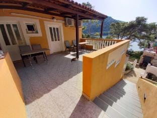 Apartments Vinko Mljet- One-Bedroom Apartment with Terrace A5 Hotel in Dubrovnik-Neretva County