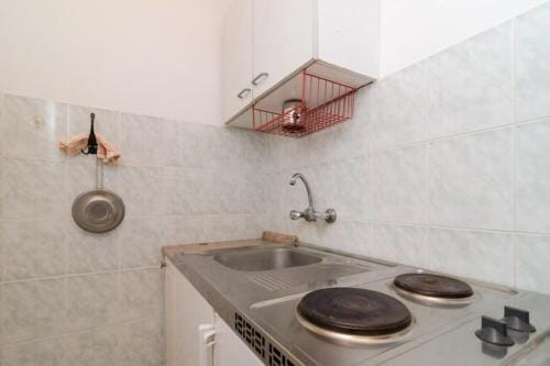 Apartments Sutvid- One Bedroom Apartment with Loggia and Sea View Hotel in Dubrovnik-Neretva County