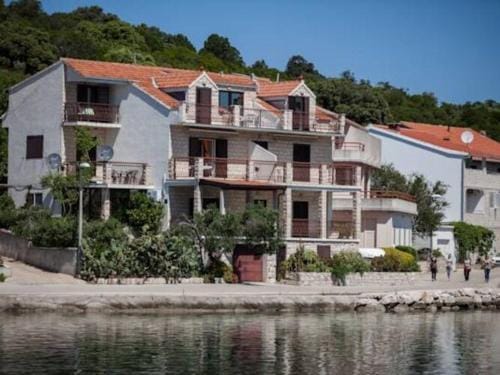 Apartments Malo Lago - One-Bedroom Apartment with Balcony and Sea View - Attic Apartment 1 Hotel in Dubrovnik-Neretva County