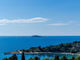 Apartments Knego - One Bedroom Apartment with Balcony and Sea View Hotel in Mlini