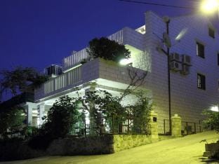 Apartments Magda- Superior Studio Apartment with Patio and Garden ViewA2 Hotel in Cavtat