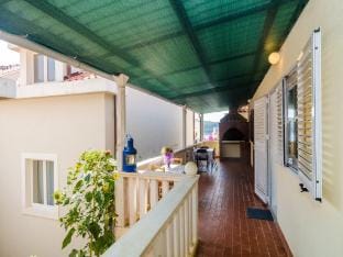 Apartments Rasica Molunat - One Bedroom Apartment Hotel in Dubrovnik-Neretva County