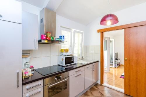 Ana Apartment - One Bedroom Apartment with Balcony Hotel in Cavtat
