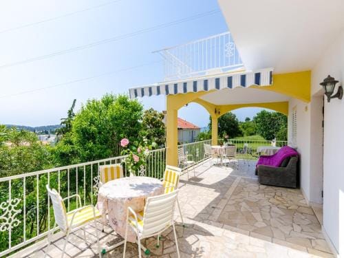 Villa Bind - Superior Double Room with Patio and Garden View R2 Hotel in Cavtat