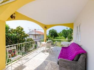 Villa Bind - Superior Double Room with Patio and Garden View R2 Hotel in Cavtat