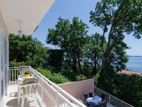 Apartments Marmo - One Bedroom Apartment with Balcony and Sea View Apartman 1 Hotel in Mlini