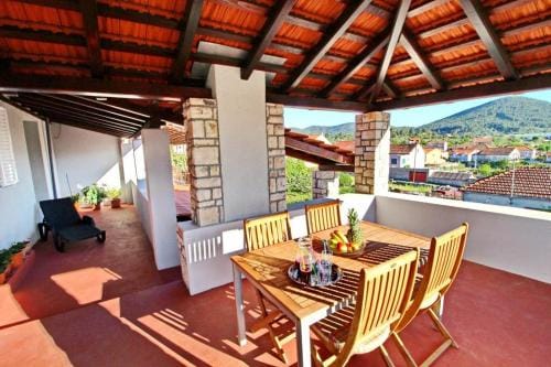Apartment with terrace and garden Hotel in Dubrovnik-Neretva County