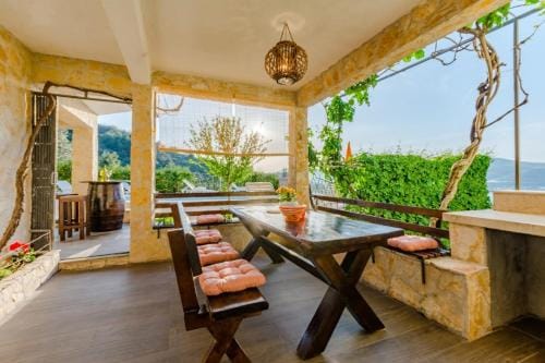 Apartment Sea Star - Three-Bedroom Apartment with Pool and Sea View Hotel in Šibenik-Knin County, Croatia