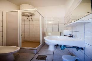 Apartments Malo Lago - One-Bedroom Apartment with Two Balconies and Sea View - Attic Apartment 2 Hotel in Dubrovnik-Neretva County