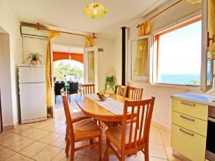 Apartments Sea Line - One Bedroom Apartment with Terrace and Sea View Hotel in Dubrovnik-Neretva County