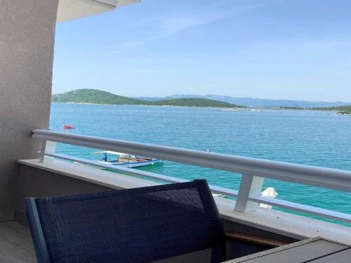 Apartments Tiho  Jelena- One Bedroom Apartment with Balcony and Sea View Maestral Hotel in Dubrovnik-Neretva County