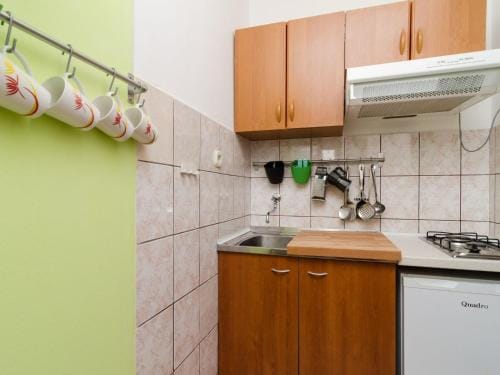 Apartments Vera - One-Bedroom Apartment with Terrace and Sea View Rea Hotel in Dubrovnik-Neretva County