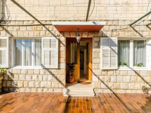 Guest House Villa Nina- One Bedroom Apartment with Sea View Apt1 Hotel in Mlini