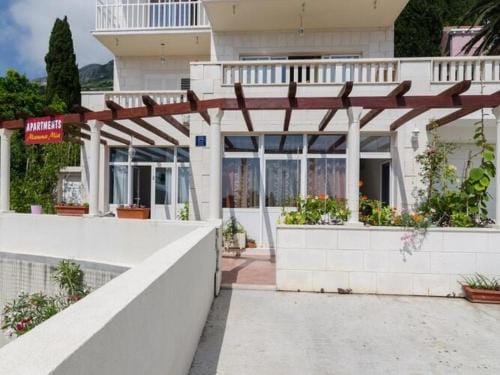 Apartments Mamma Mia- Superior One Bedroom Apartment with Terrace Hotel in Mlini