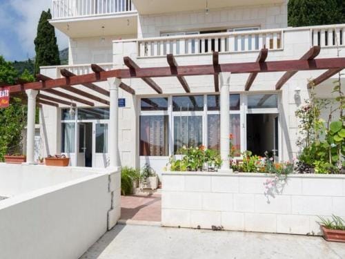Apartments Mamma Mia- Superior One Bedroom Apartment with Terrace Hotel in Mlini