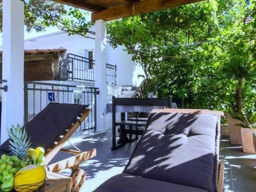 Apartments Ammos - Studio Apartment with Shared Terrace and Sea View Hotel in Korita, Mljet