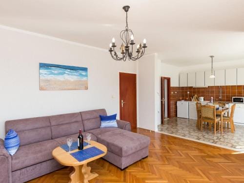 Apartments Villa Enzian - Standard Two Bedroom Apartment with Terrace and Sea View Hotel in Mlini
