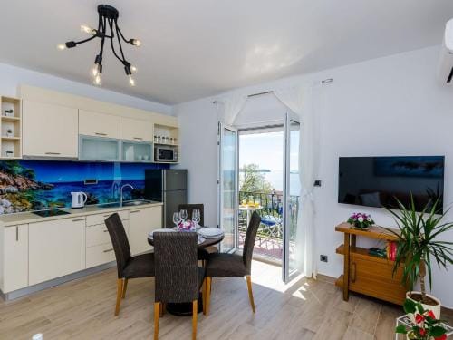 Apartments Knego - Comfort One Bedroom Apartment with Balcony and Sea View Hotel in Mlini