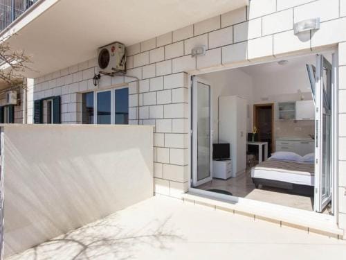 Apartment with terrace and sea view Hotel in Dubrovnik