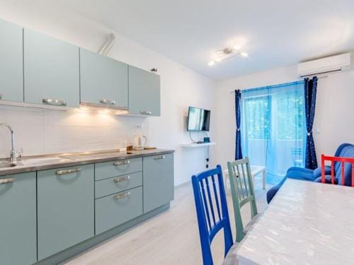 Apartment Karlo - Two Bedroom Apartment with Balcony Matanic Hotel in Šibenik-Knin County, Croatia