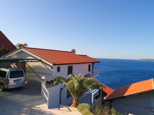 Seaside Apartments Hrkac - Standard One Bedroom Apartment with Terrace and Sea View 2 Hotel in Dubrovnik-Neretva County