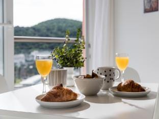Cozy Dubrovnik Apartment - One-Bedroom Apartment with Sea View Hotel in Dubrovnik