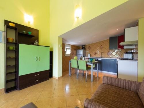 Apartments Karen - Standard One Bedroom Apartment with Balcony A3 Hotel in Šibenik-Knin County, Croatia